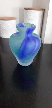 Vase en pate de verre