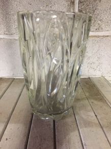 VASE EN VERRE