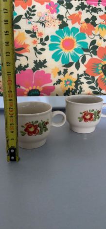 2 tasses vintage fleurs 