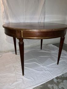 Table en bois Louis XVI