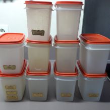 10 boites Tupperware empilables couvercles orange