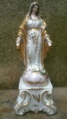 Vierge en porcelaine de Paris