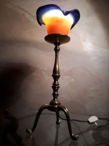 lampe tripode bronze doré , tulipe pate de verre orange et b