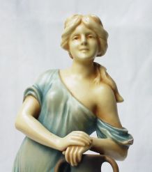 Bernard Bloch - Art Nouveau Figurine Femme porteuse d'eau