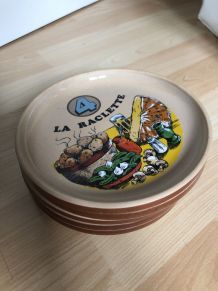 5 magnifiques assiettes en grès pour la raclette 