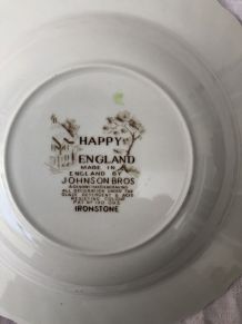 2 assiettes plates Happy England « Johnson Bros »