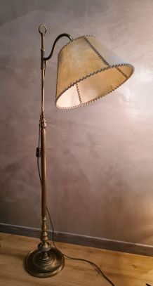  Lampadaire, liseuse 1970 a 80 en laiton brossé et vernis 15