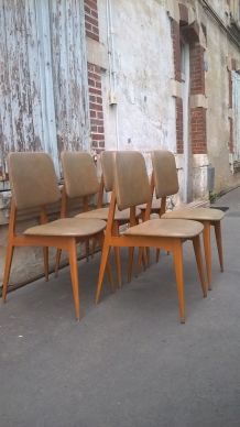 5 chaises style scandinave