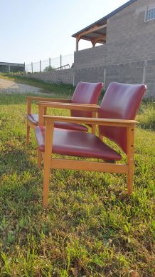  2 fauteuils  rouge 1940 a 60  ossature bois 70xprof53xlarg6