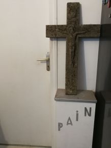 Croix represent '' JESUS sur la Croix 