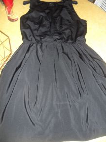 Robe noire taille 38