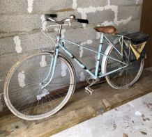 Bicyclette vintage Roger Rivière 