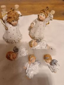 Figurines anges en résine 