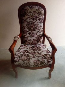 Fauteuil style voltaire