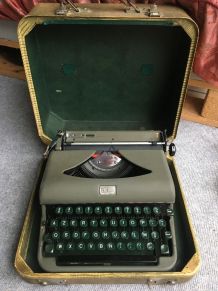 Machine à écrire CALANDA S (sport bienne)