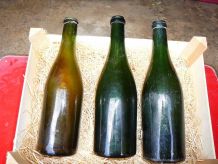 3 anciennes bouteilles bourguignonne