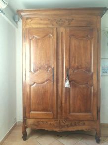 Ancienne armoire de mariage Cévenole