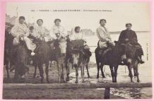CPA Les Sables-d’Olonne – Une Caravane de Sablaises