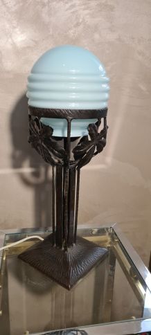 lampe fer forgé opaline bleu  1920   , 40x14   