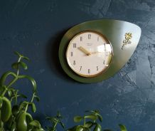 Horloge formica vintage pendule silencieuse "Vedette  vert"