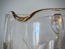 Carafe en verre gravé