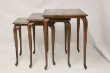 Lot de 3 tables gigognes style Louis XV.