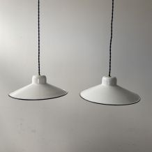 LOT 2 SUSPENSIONS VINTAGE EMAILLEES BLANCHES