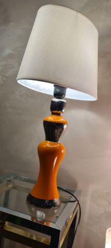 grande lampe  fin 1970 en ceramique argent et orange vernisé