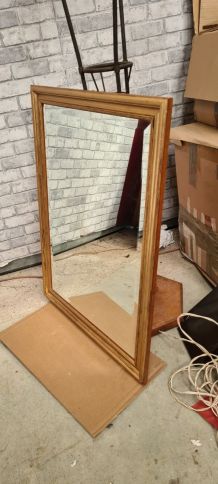 miroir doré sur bois   , 89x59 tres elegant glasse bisoté   