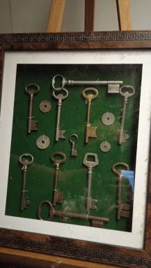 Vitrine à clés française /  French Key display Cabinet