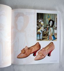 Séduction de la chaussure, quatre siècles de mode.  