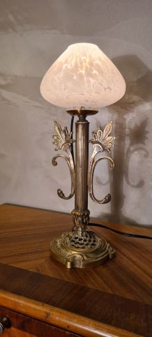 lampe bronze et laiton art nouveau , tulipe verre clichy  un