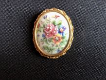 Broche porcelaine 