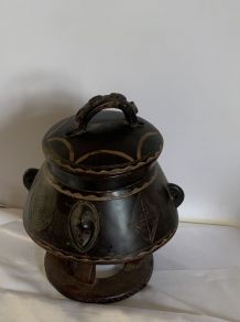 Boîte à divination 