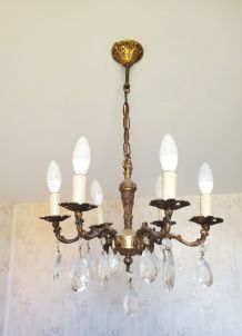 Lustre en laiton et suspensions cristal