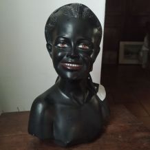 buste féminin signé Raffaelo Scali