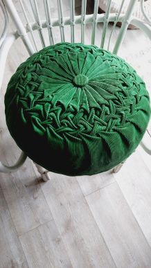 Coussin rond en velours vintage 
