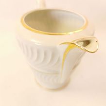Ravissant pot à lait en porcelaine art déco liseré or