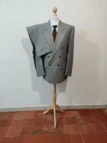 Prodigieux costume croisé gris en laine