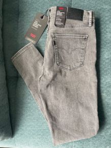 Jeans Levis 720 hight-rise super skinny taille haute
