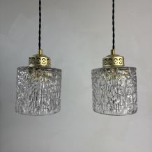 PAIRE D’ANCIENNES SUSPENSIONS EN VERRE VINTAGE