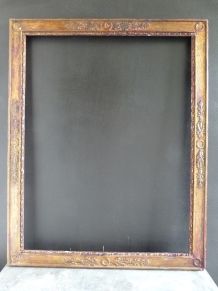 Ancien cadre en bois frises sculptées
