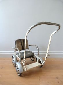 Poussette rétro années 50