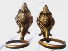 2 porte gobelets  en bronze , vintage