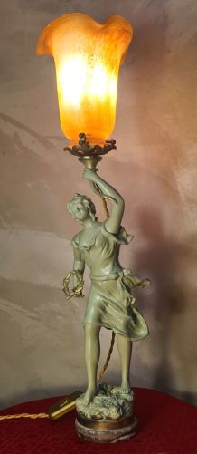 lampe 1900 laiton avec tulipe pate de verre signée tief ,56x