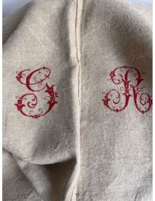 Ancien drap en chanvre avec monogramme