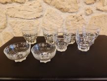 Lot de 8 verres vintage gravés pied étoile 