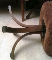 CHAISE OU FAUTEUIL PIVOTANT EN VELOURS, PIEDS BOIS