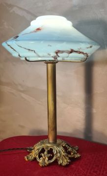 lampe bronze  et laiton art deco  opaline marbré  45x30 av n