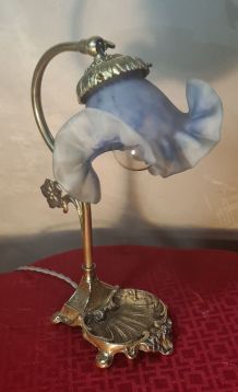 lampe  1900 de bureau ou chevet bronze  tulipe signé vianne 